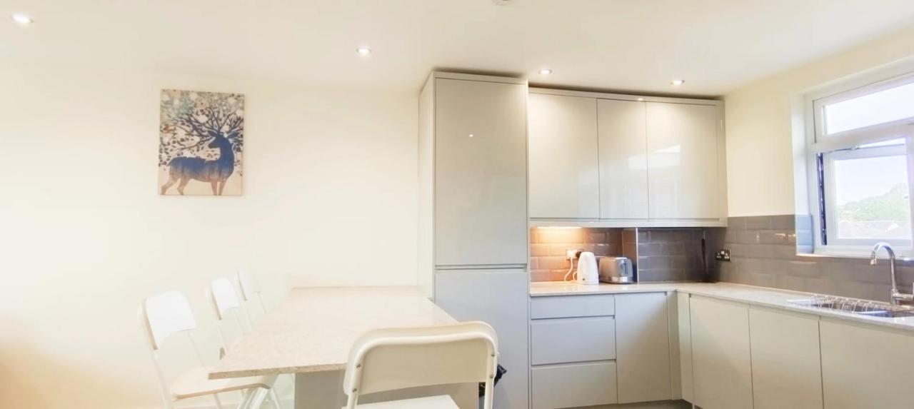 Northwood  Top Floor Flat 5 Northwood מראה חיצוני תמונה
